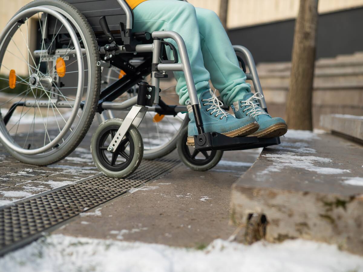 "No tenemos ascensor": excluyen a una persona con discapacidad de la Escuela Oficial de Idiomas