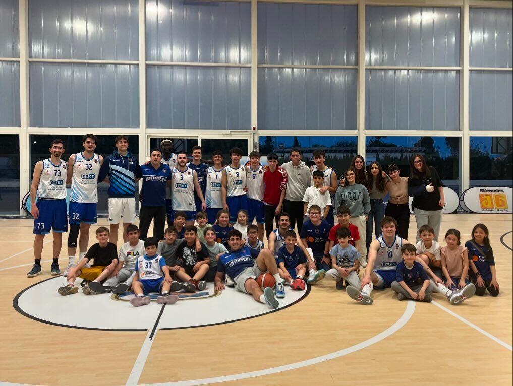 Foto de final de temporada de l'Ontinyent CB