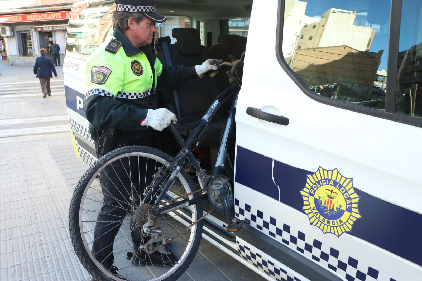 Las bicicletas no reclamadas del depósito municipal serán aprovechadas por entidades sociales de València