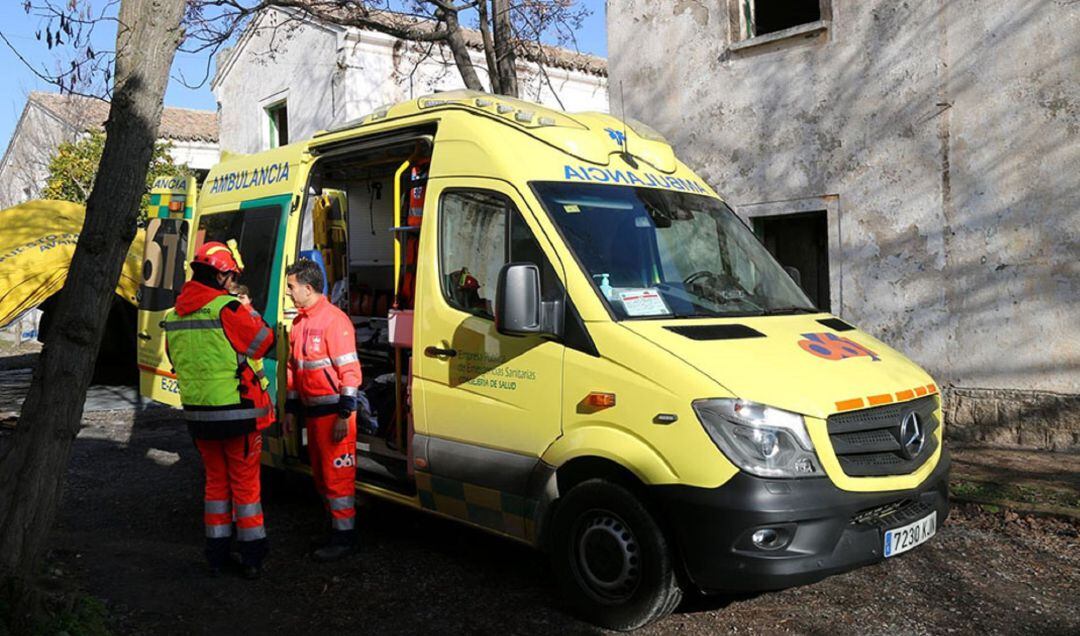 Los servicios sanitarios de Emergencias han tenido que actuar en dos accidentes de moto este fin de semana