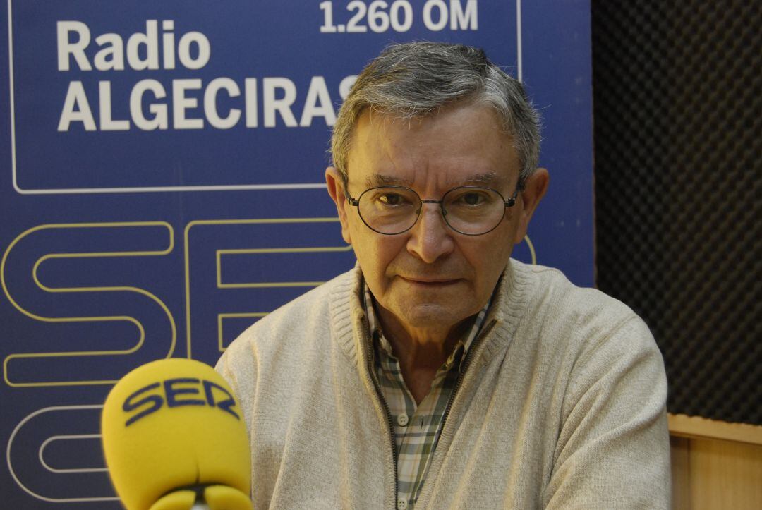 Antonio González Custodio nos ha presentado su libro "Conviviendo con el arte".