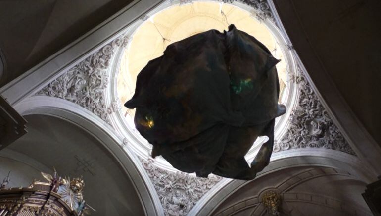 Colocación del cielo en la Basílica de Santa María