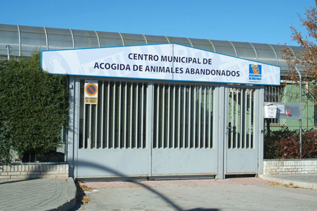 Fachada del centro municipal de acogida de animales abandonados de Móstoles