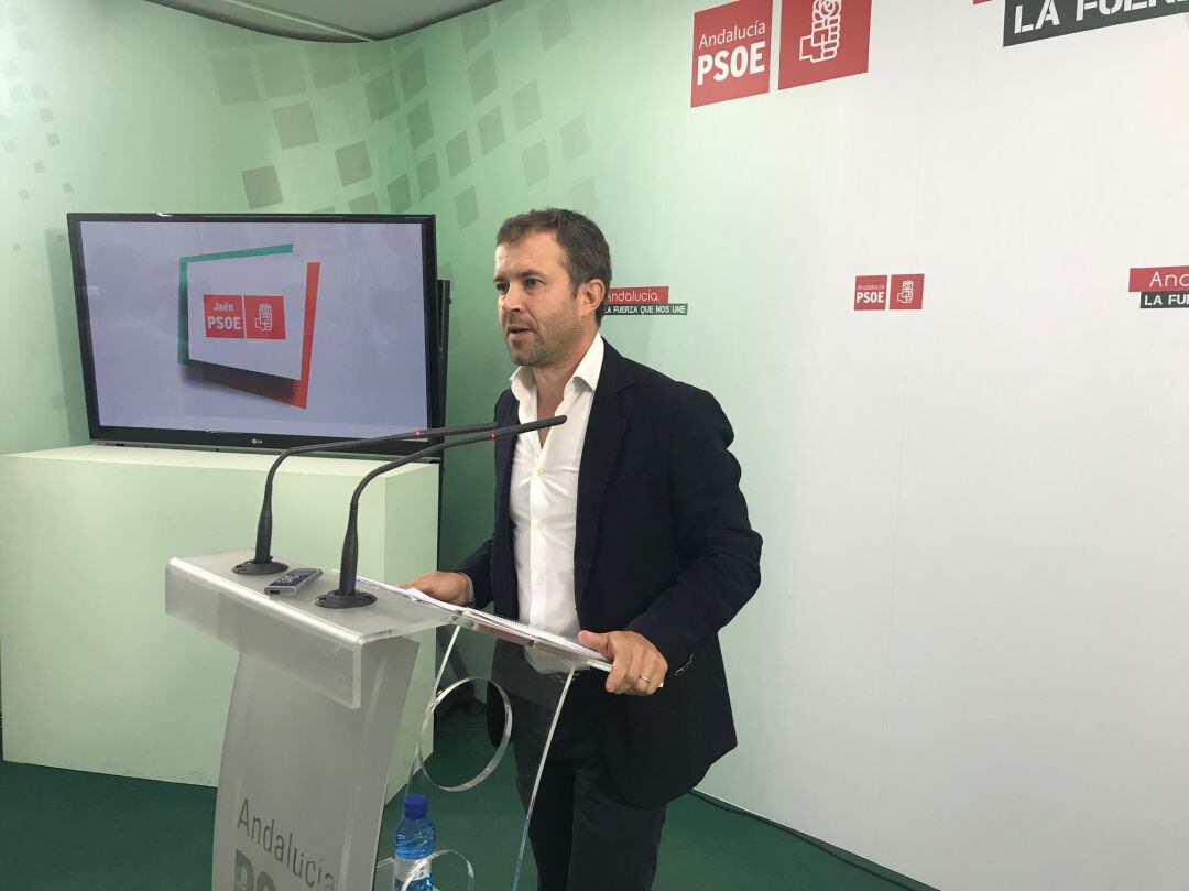 El secretario local del PSOE y candidato socialista a la alcaldía de Jaén, Julio Millán.