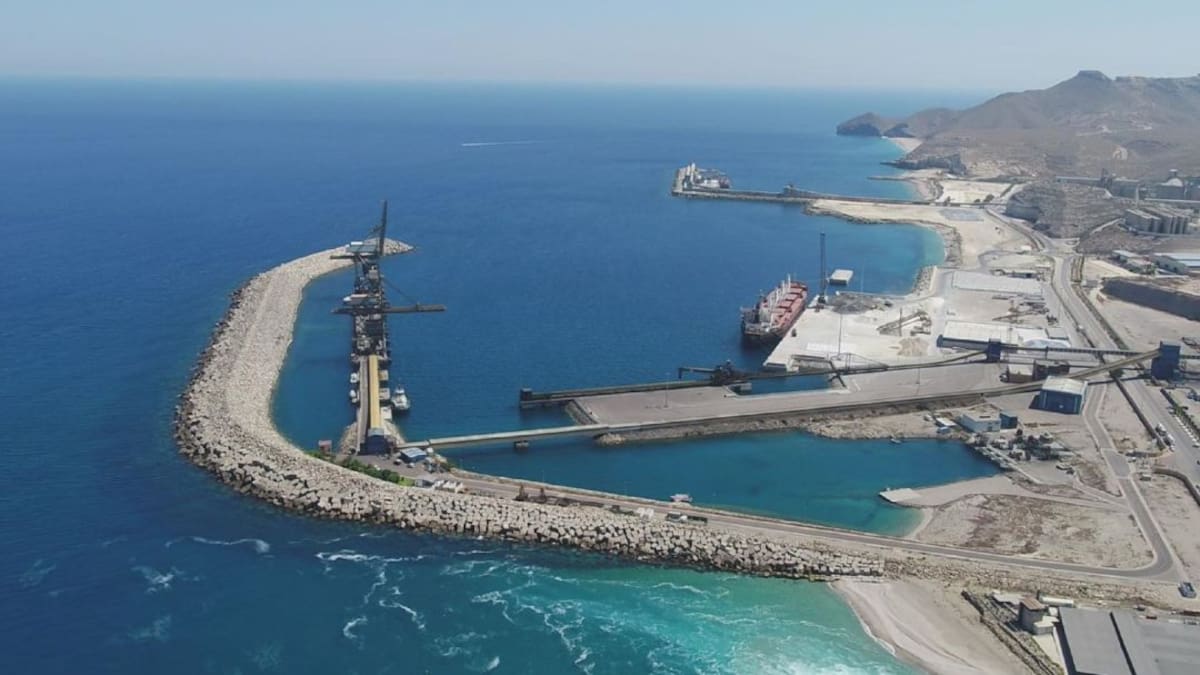 Un muerto y un herido en el desembarco de una patera en Carboneras (Almería)