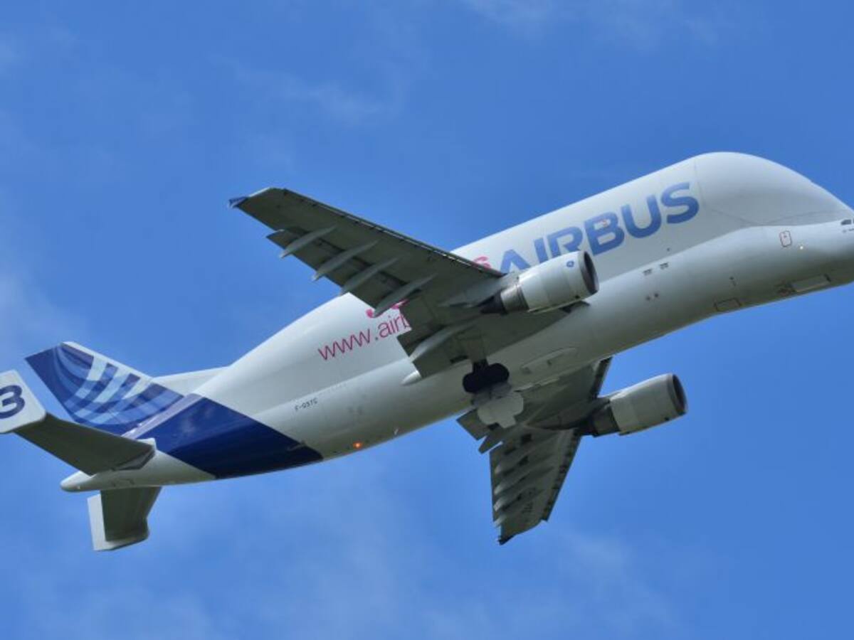 El montaje del "gigante del aire" despega desde Tarazona