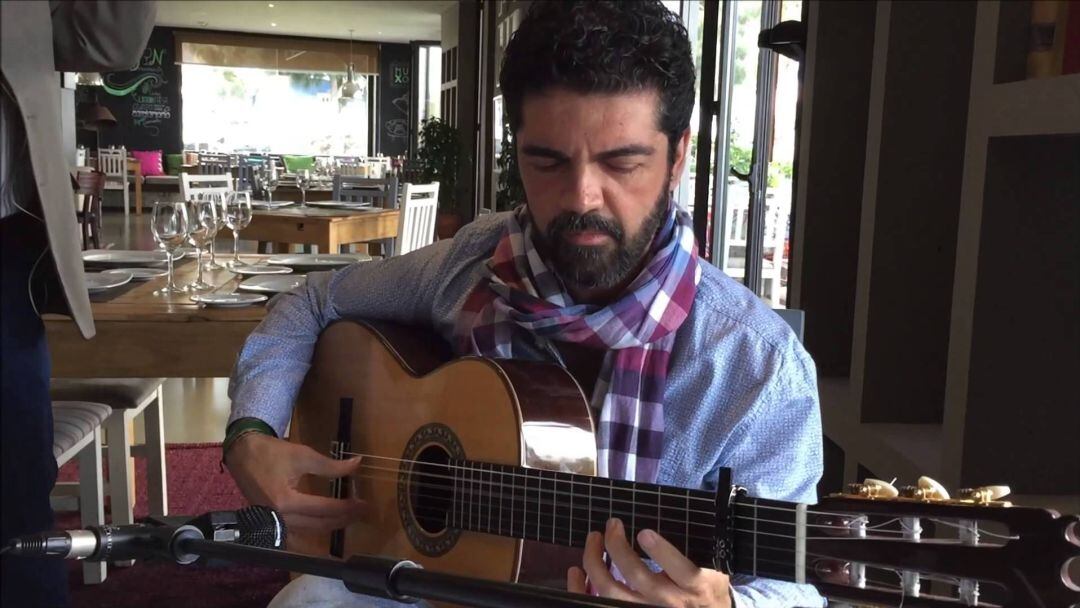 José Carlos Gómez, guitarrista algecireño