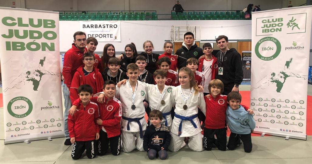 Participantes del Club Escuela Judo Ibón