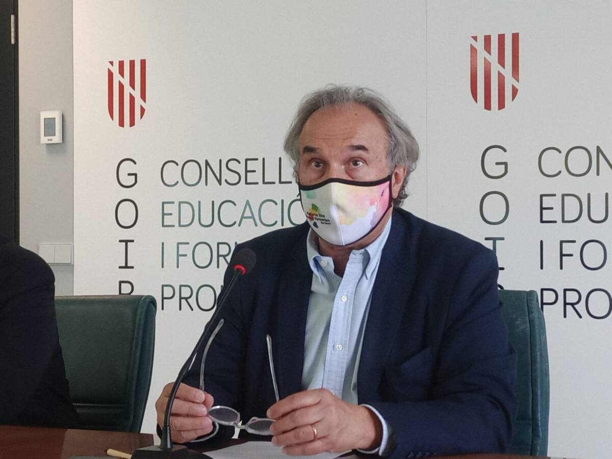 Educación considera "fundamental" la vacunación de los menores de 15 años