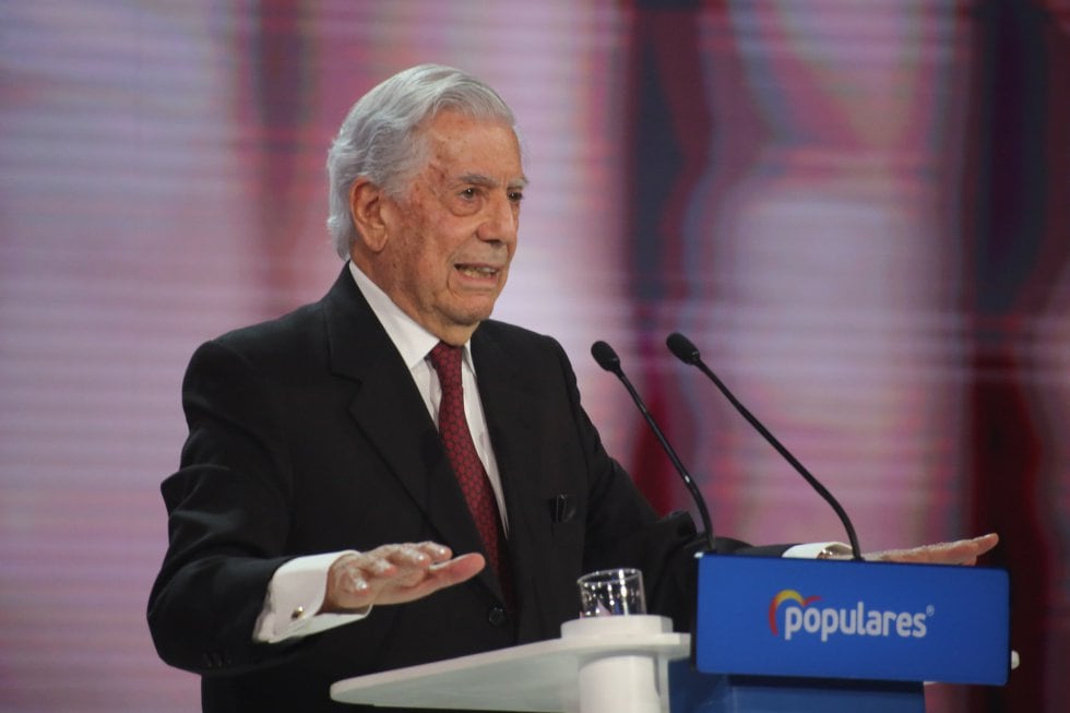 Mario Vargas Llosa en la Convención Nacional del PP.