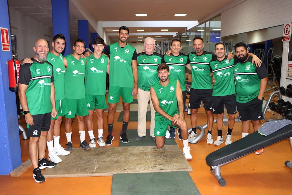 Manolo Berenguel toma el mando del campeón.