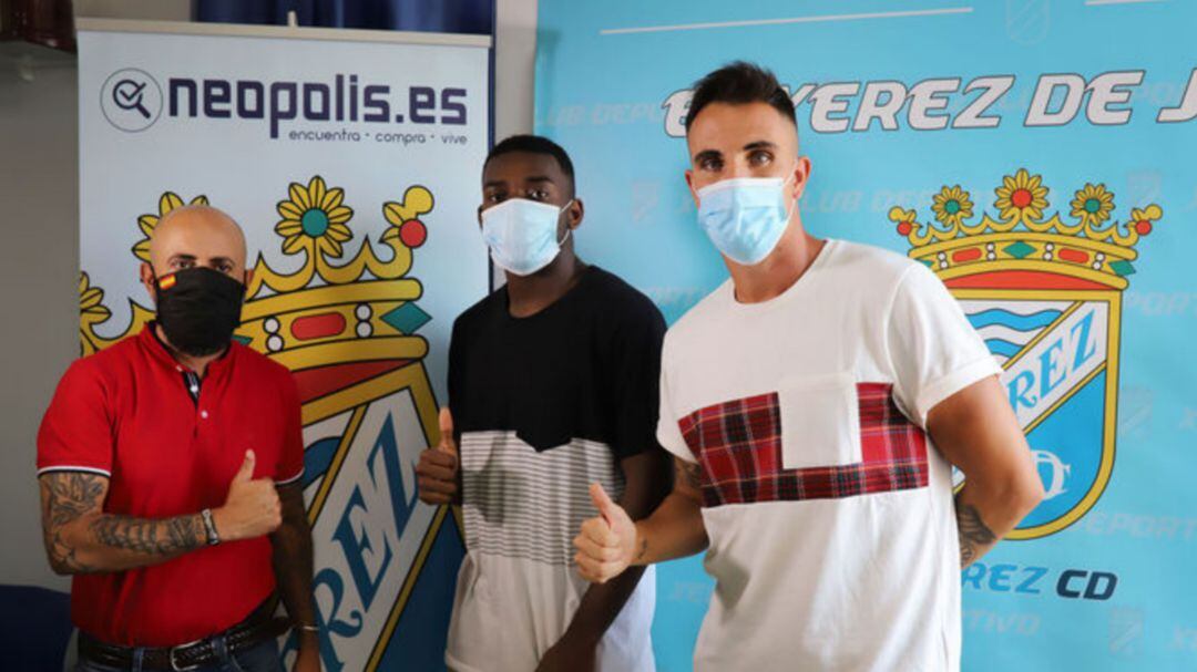 Riako junto a Juan Luís Gil y Andrés Salas