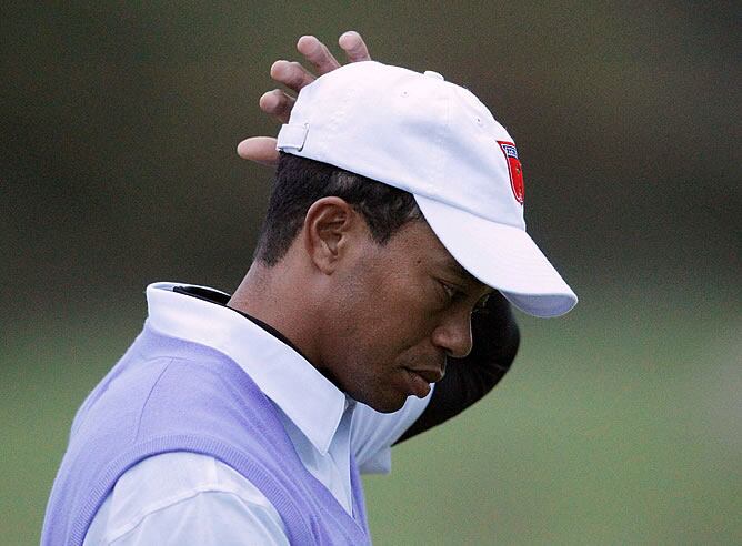 Tiger Woods, pensativo durante la jornada del sábado