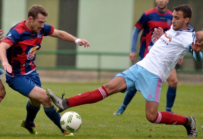 Dani Arribas en un momento del partido frente al MIrandés B