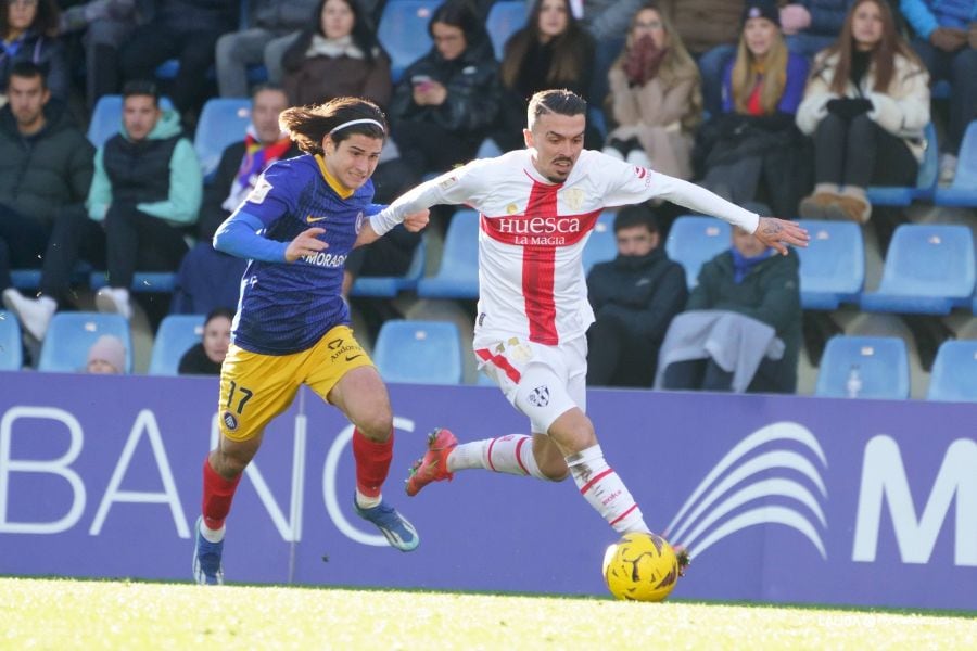 Joaquín dispuso de varias ocasiones para la SD Huesca que no pudo materializar