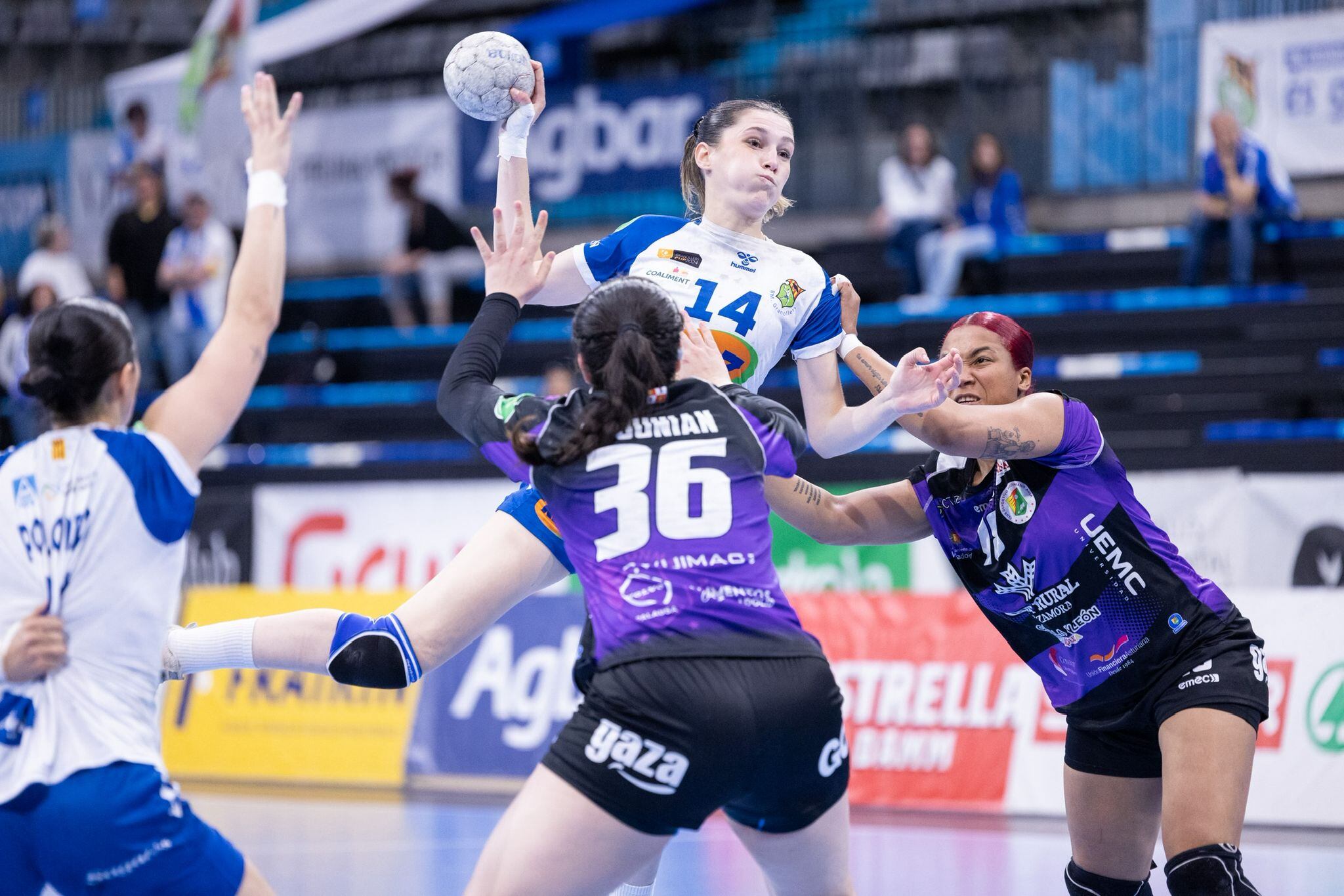 La lateral catalana Alba Tort, nueva jugadora del CICAR Lanzarote Ciudad de Arrecife.