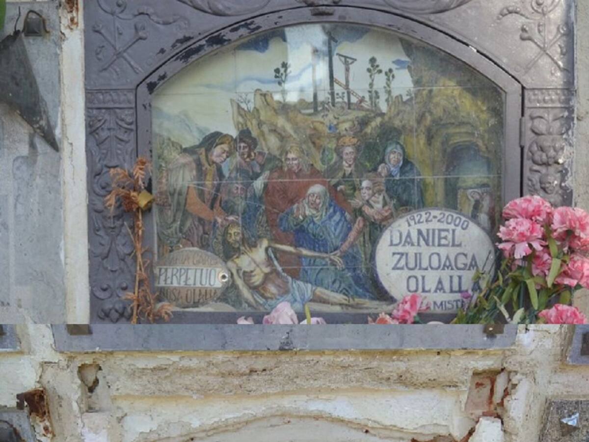 Roban la lápida del pintor y ceramista Daniel Zuloaga