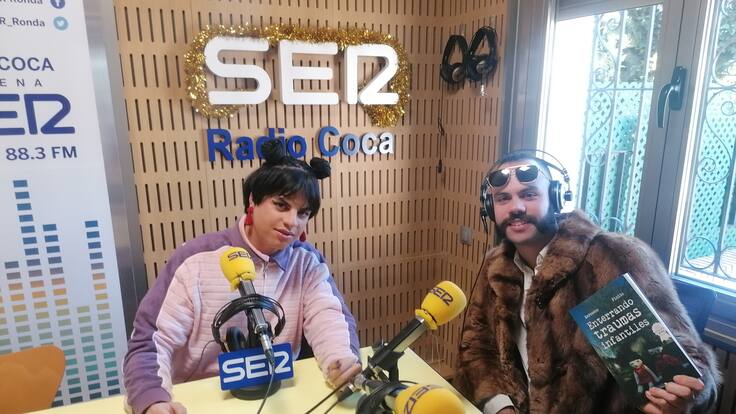 Los Artistas Finito y Keroseno presentan su libro “Enterrando traumas infantiles”