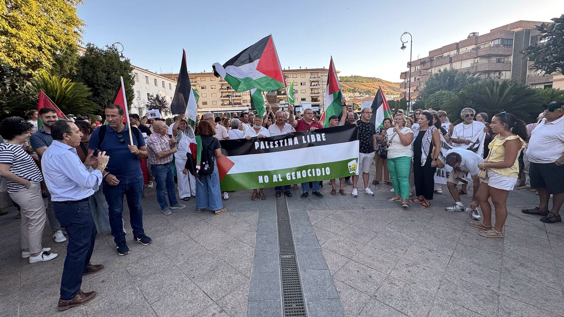 Concentración en Antequera contra la guerra en Gaza