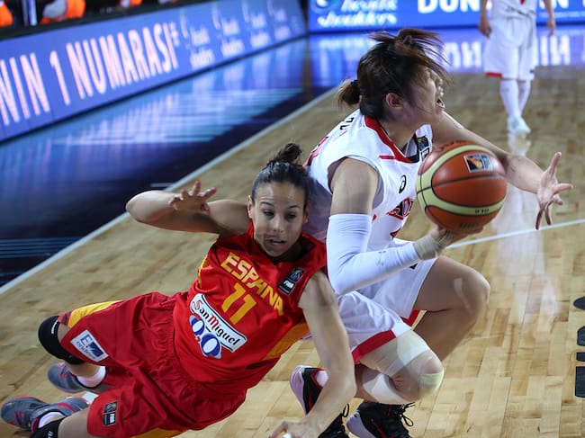 Nuria Martínez cumple este 29 de febrero 40 años.