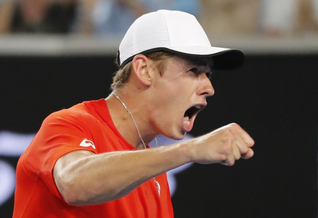 Álex de Miñaur celebra el triunfo ante Laaksonen en segunda ronda.
