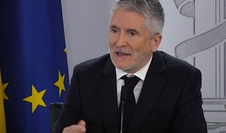 El ministro del Interior señala que "todas las hipótesis sobre las posibles causas del siniestro están abiertas".