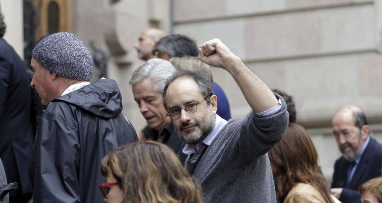 El lider de la CUP, Antonio Baños, a la porta del Tribunal Superior de Justícia de Catalunya