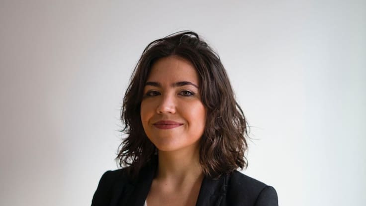 El futuro es suyo: Isabel, abogada e investigadora en derechos humanos