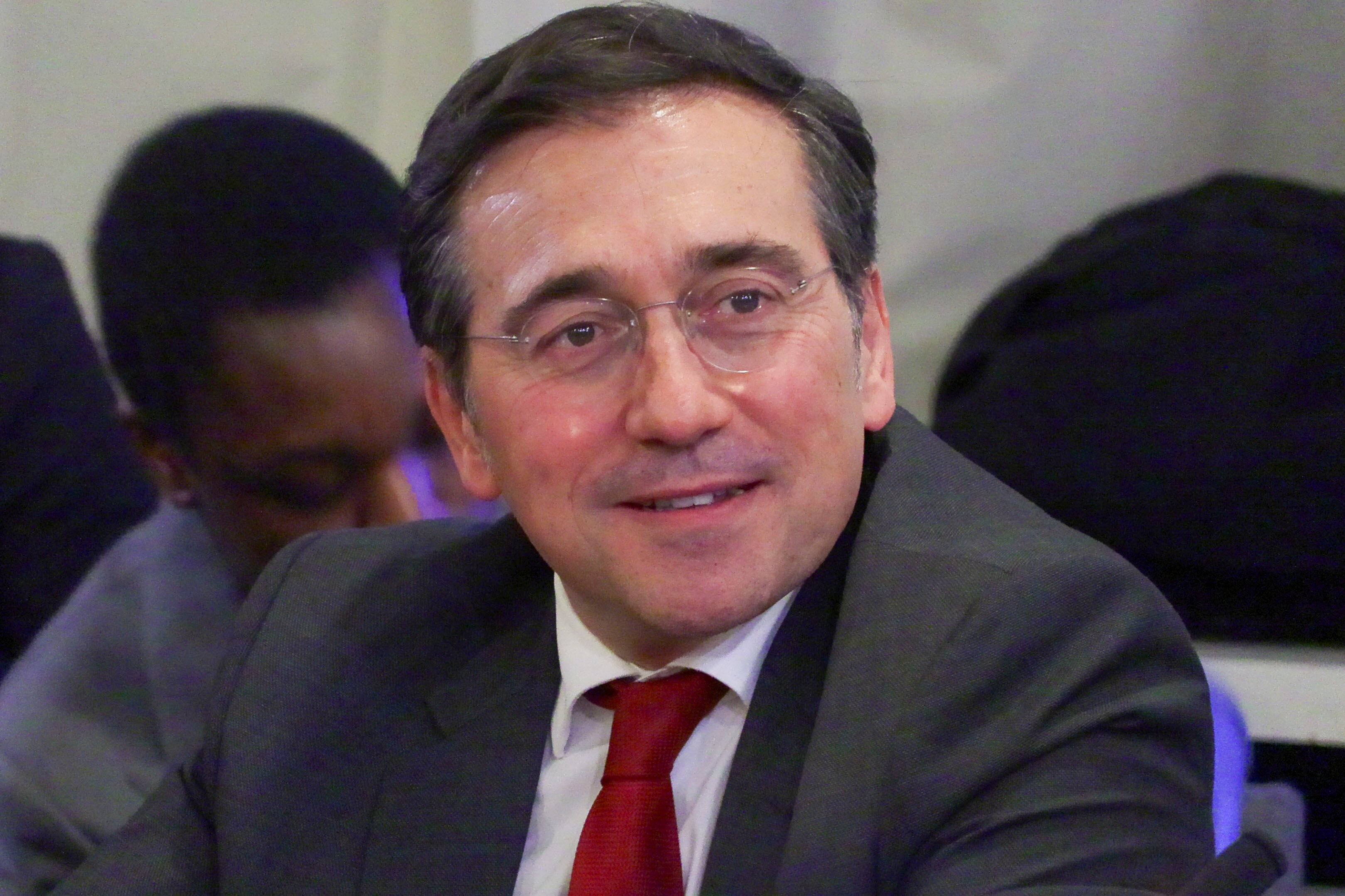 Albares felicita a Venezuela por la amnistía a los presos políticos y ofrece el apoyo de España para avanzar en la transición