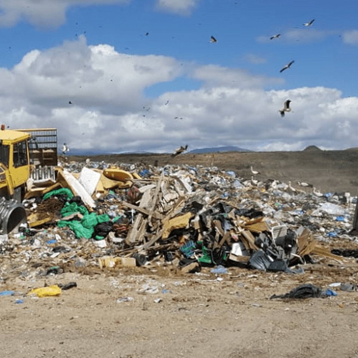 La Plataforma Aire Limpio Norte insta a los partidos políticos a adoptar medidas para acabar con los problemas del vertedero