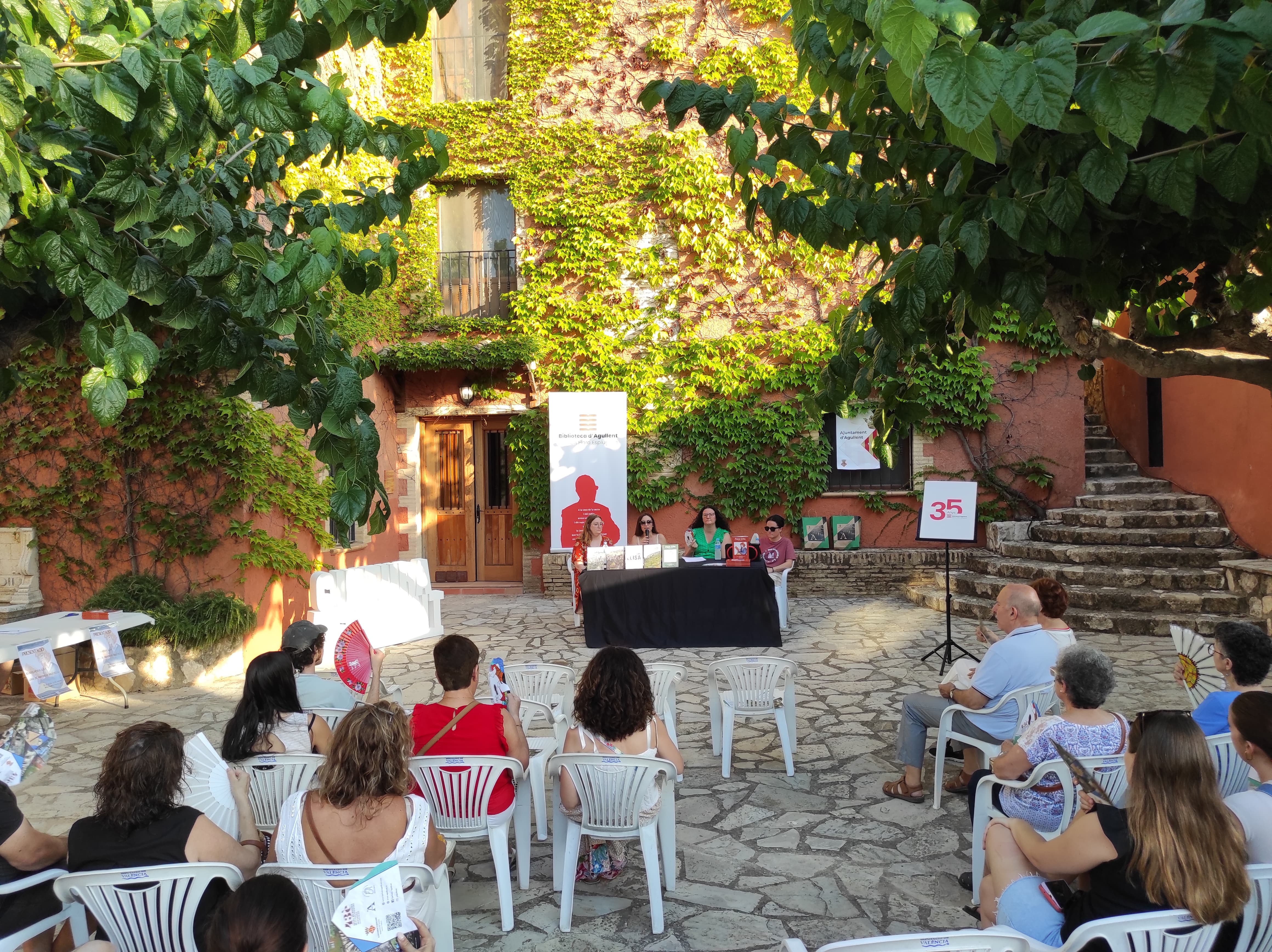 Presentació a Agullent de la sisena Revista Penya Llisa i el logo del 35 aniversari