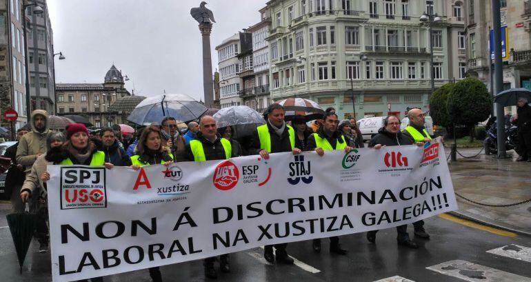 Los funcionarios de la justicia en huelga se han manifestado este jueves en Lugo