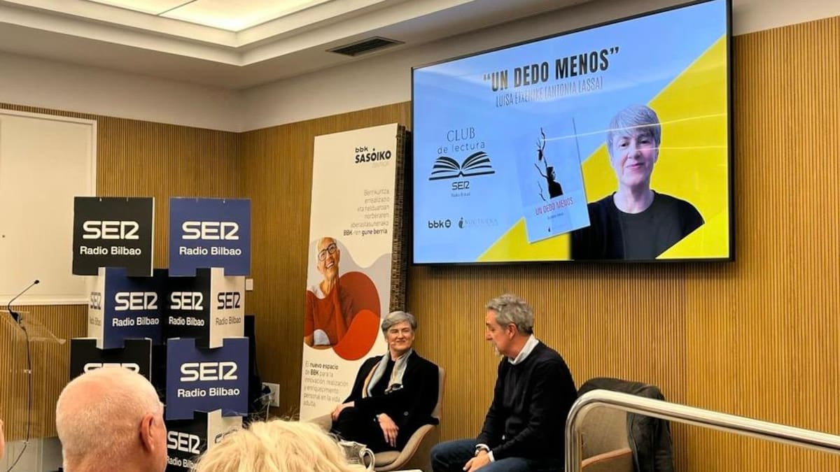 Luisa Etxenike: "Lo más perturbador es definir el mal"