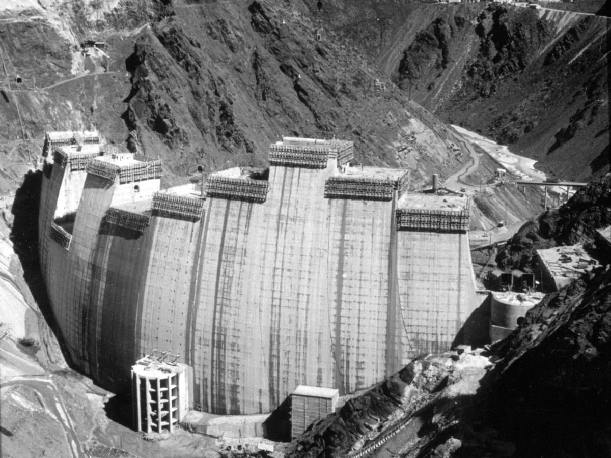 Así fue la carrera del Canal de Isabel II para llevar el agua a un Madrid en constante crecimiento