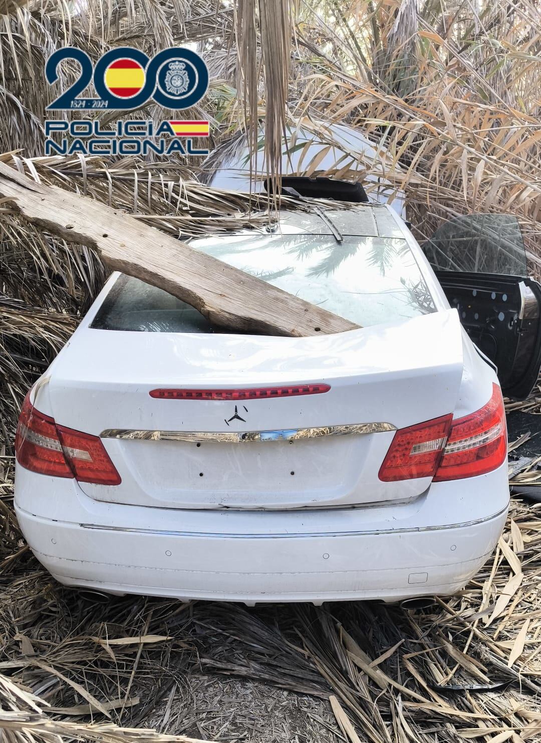 Vehículo robado y empleado en el asalto al matrimonio