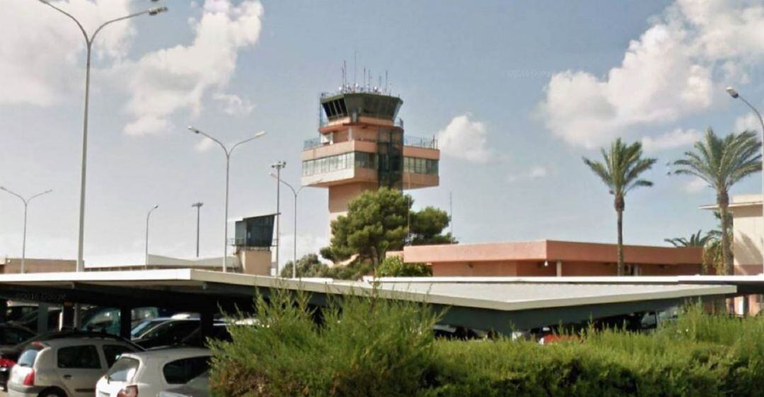 La torre de control de l&#039;Aeroport de Menorca torna al Congrés.
