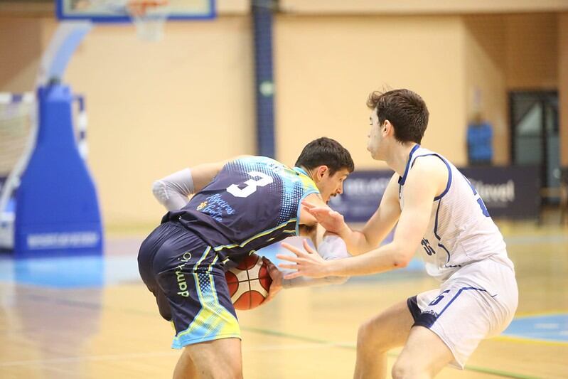 Vucica en un partido con UDEA