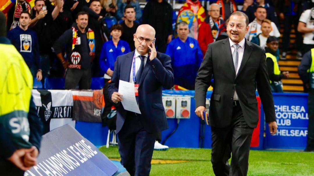 Anil Murthy en Stamford Bridge