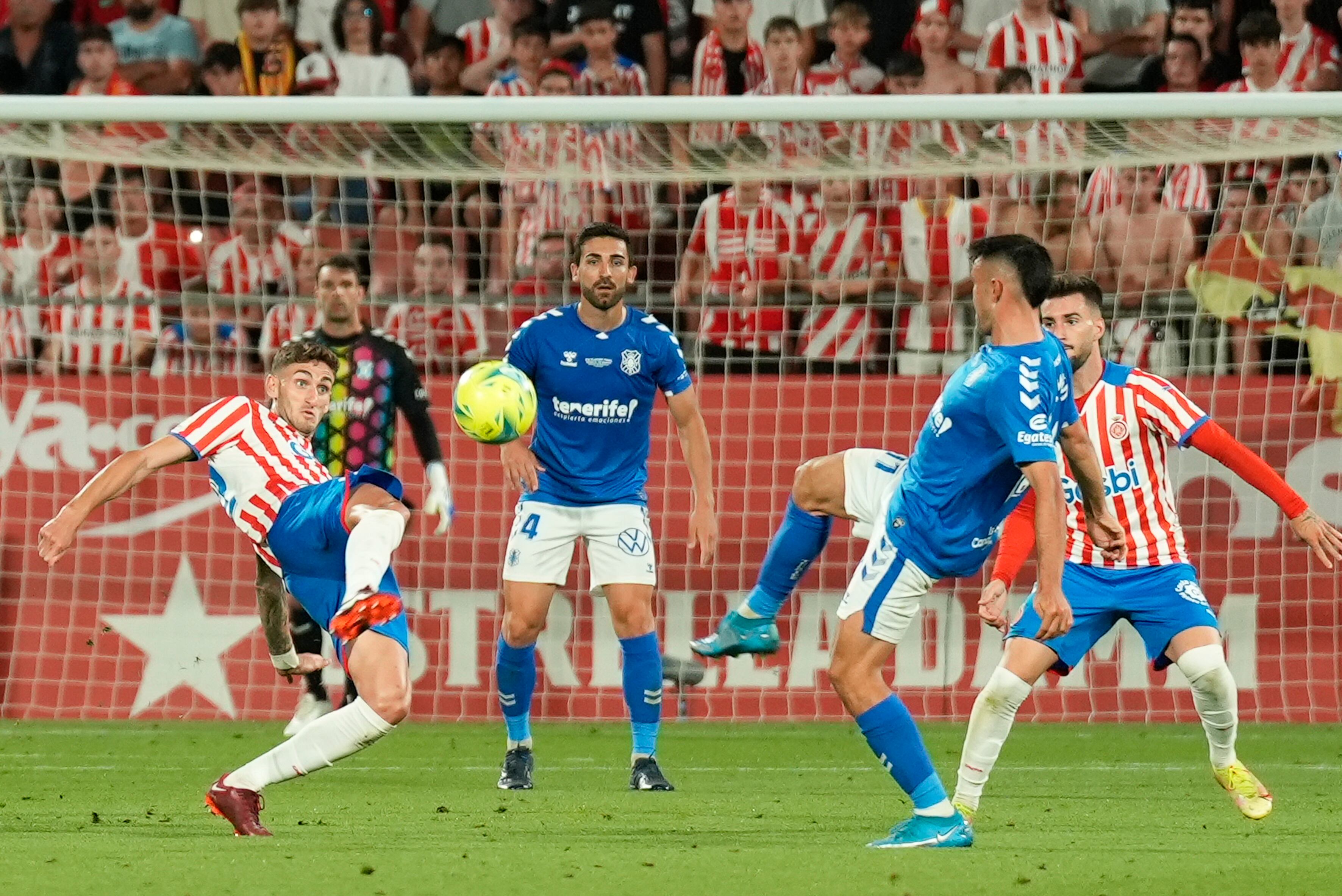 Tenerife y Girona juegan la final del playoff de ascenso EFE/David Borrat