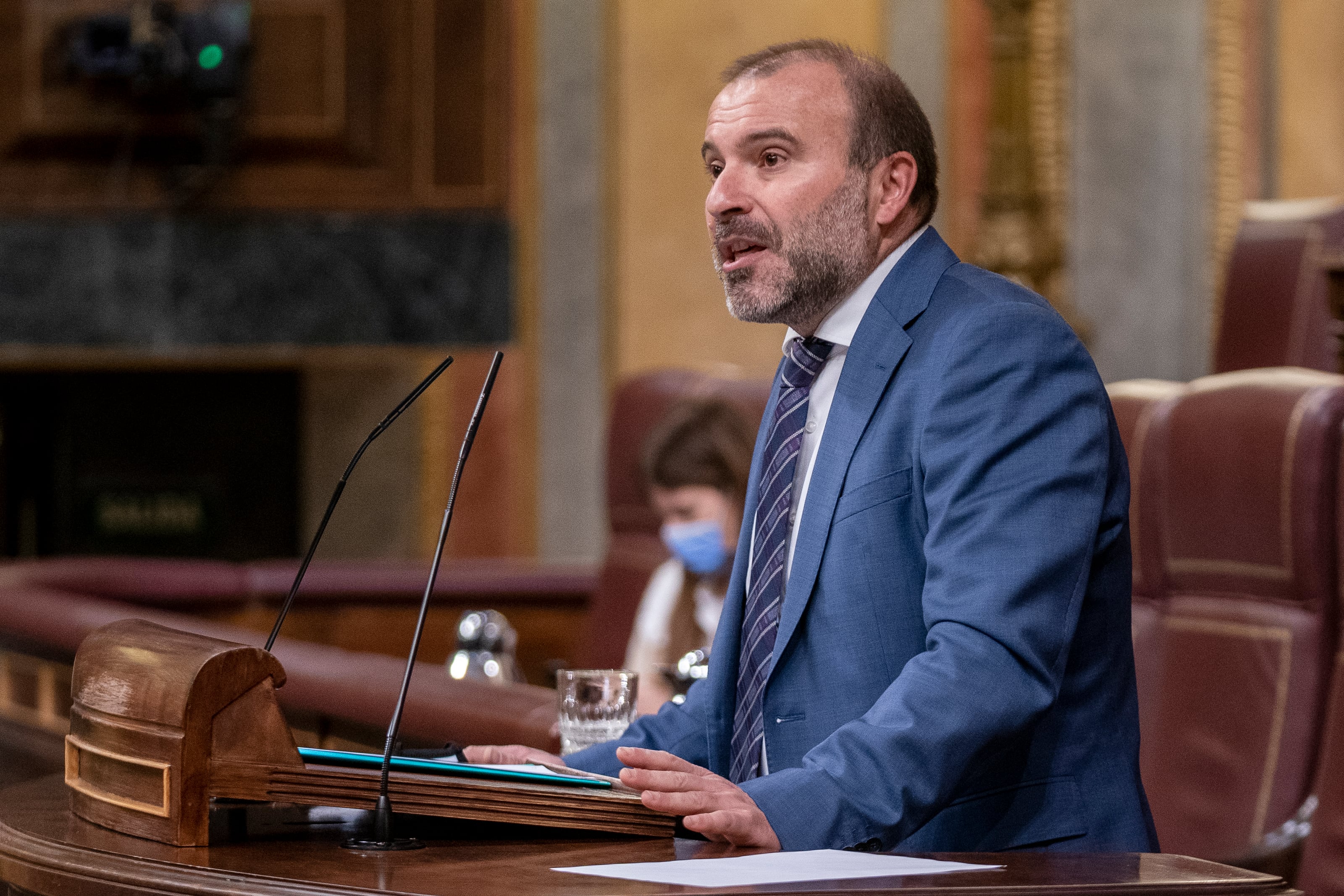 Josep Pages habla durante una sesión del pleno del Congreso de los diputados