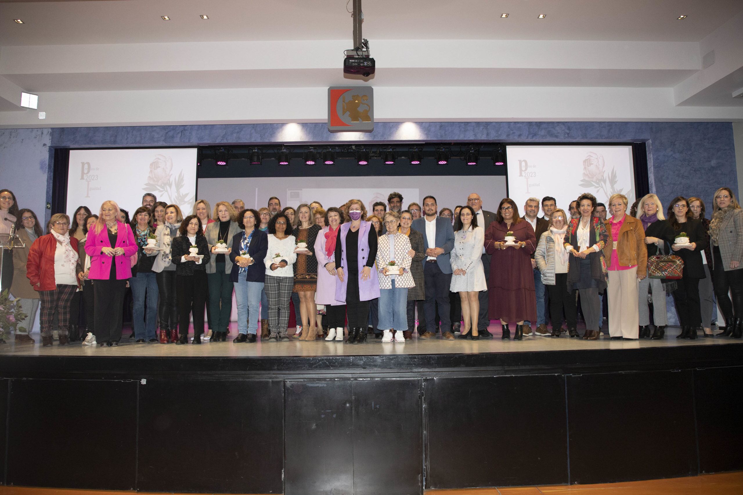 Premiadas en el escenario del Palacio de la Merced.