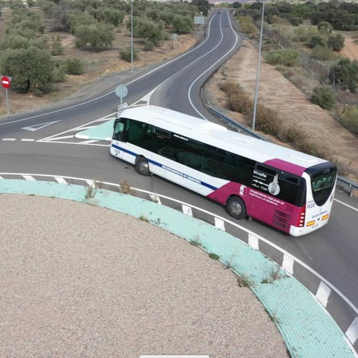 La línea ASTRA de autobús que conecta Toledo con Olías del Rey suma nuevas frecuencias y paradas