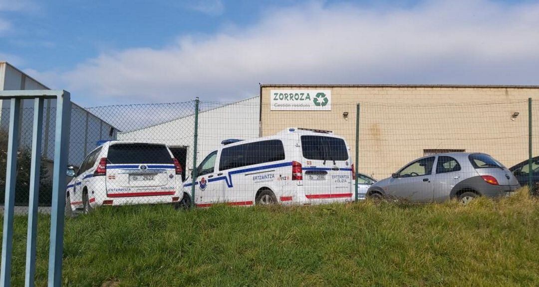 La ertzantza investiga el accidente laboral en una empresa del polígono de Murga en Ayala