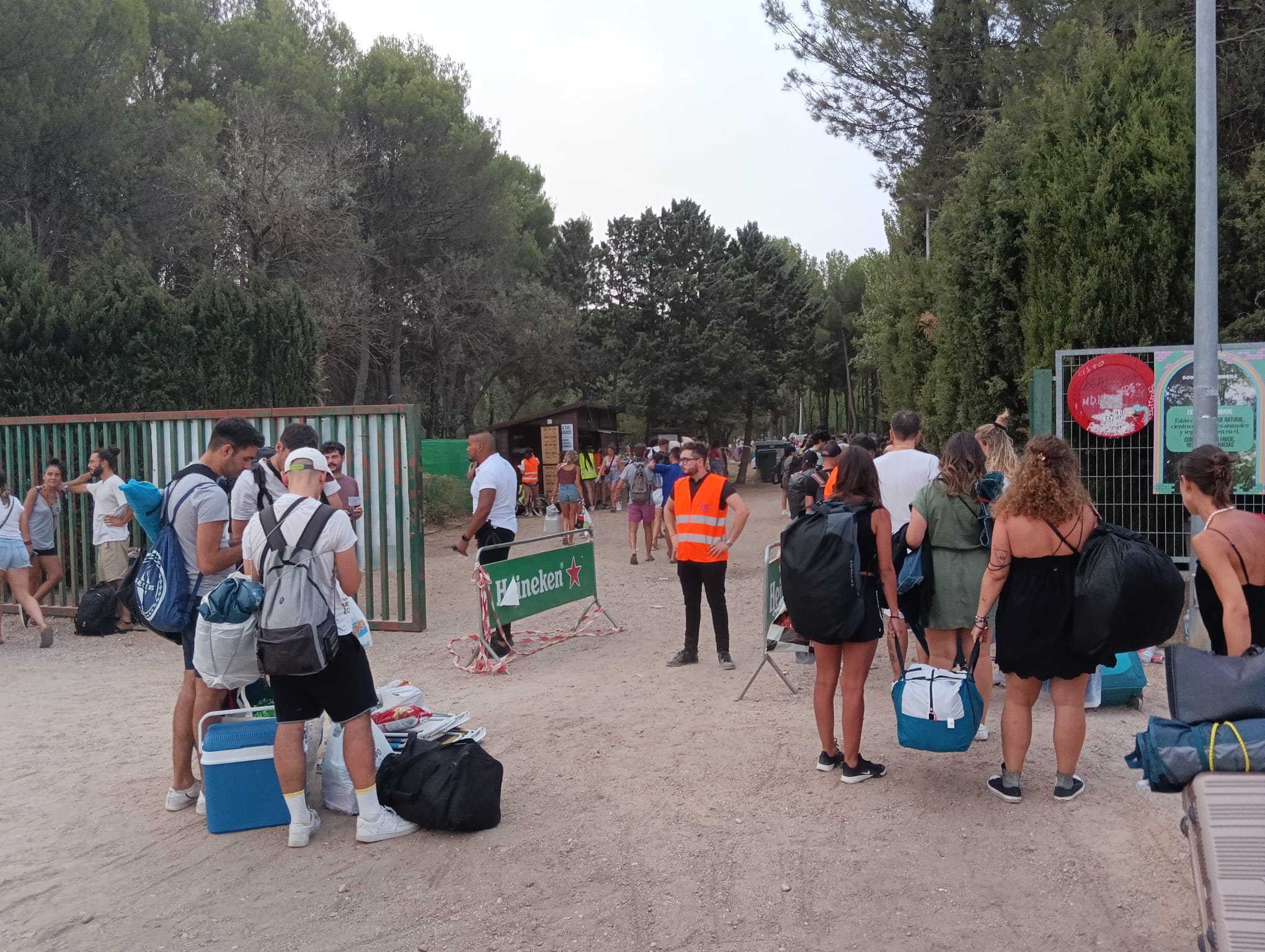 La zona de acampada y su entorno es una de las que más basura generó