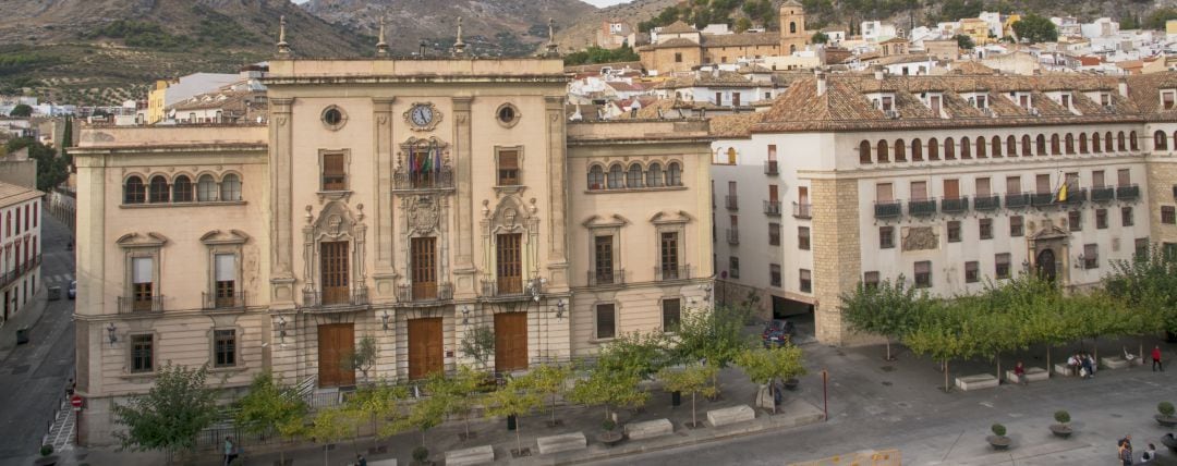 Fachada del Ayuntamiento de Jaén. 