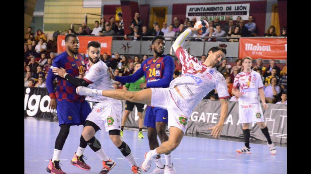 El ABANCA Ademar vuelve a León para enfrentarse al Sinfin