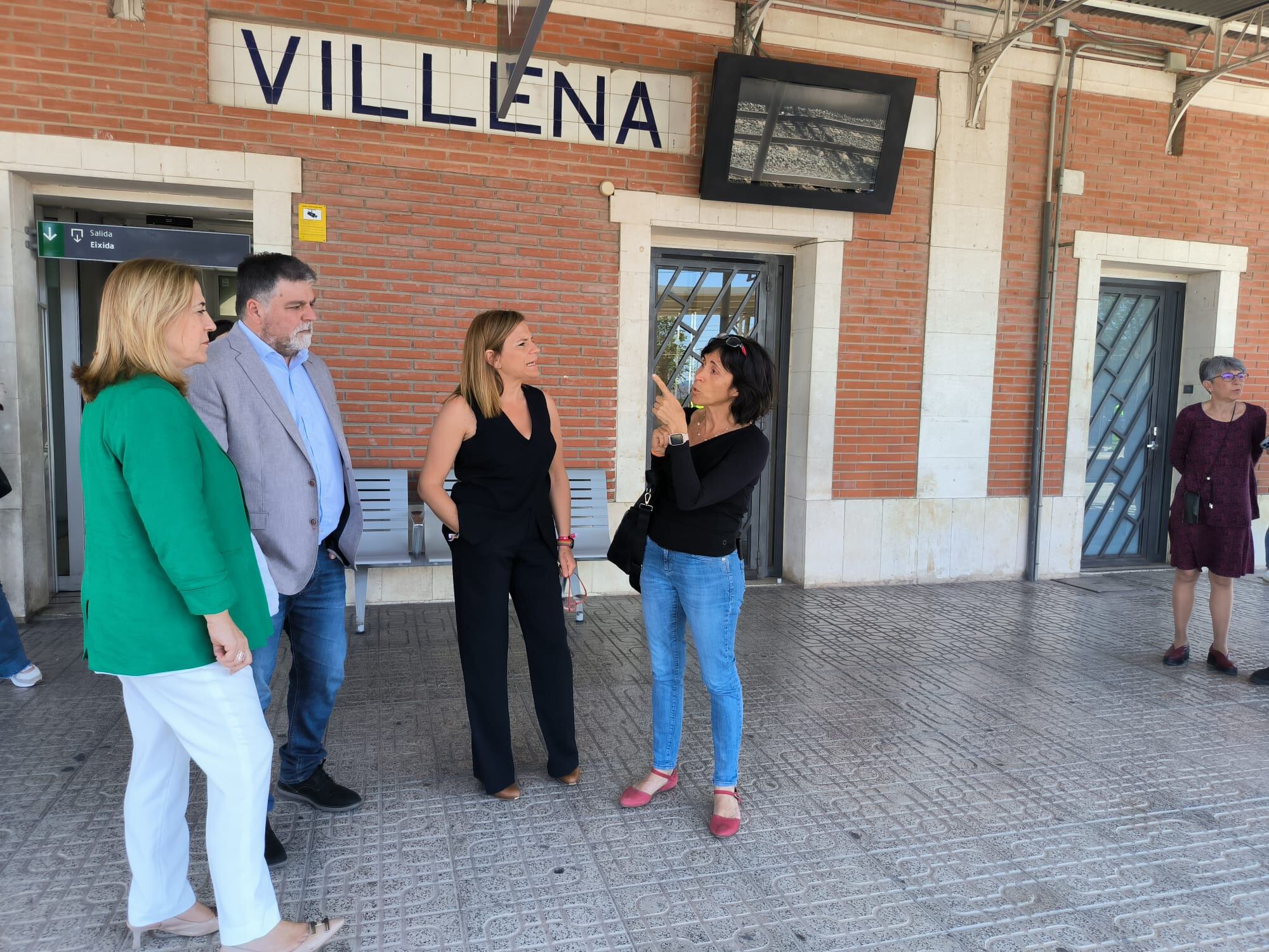 Visita de la subdelegada del gobierno a Villena