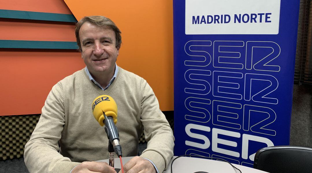 Jesús Moreno, alcade de Tres Cantos en los estudios de la Cadena SER