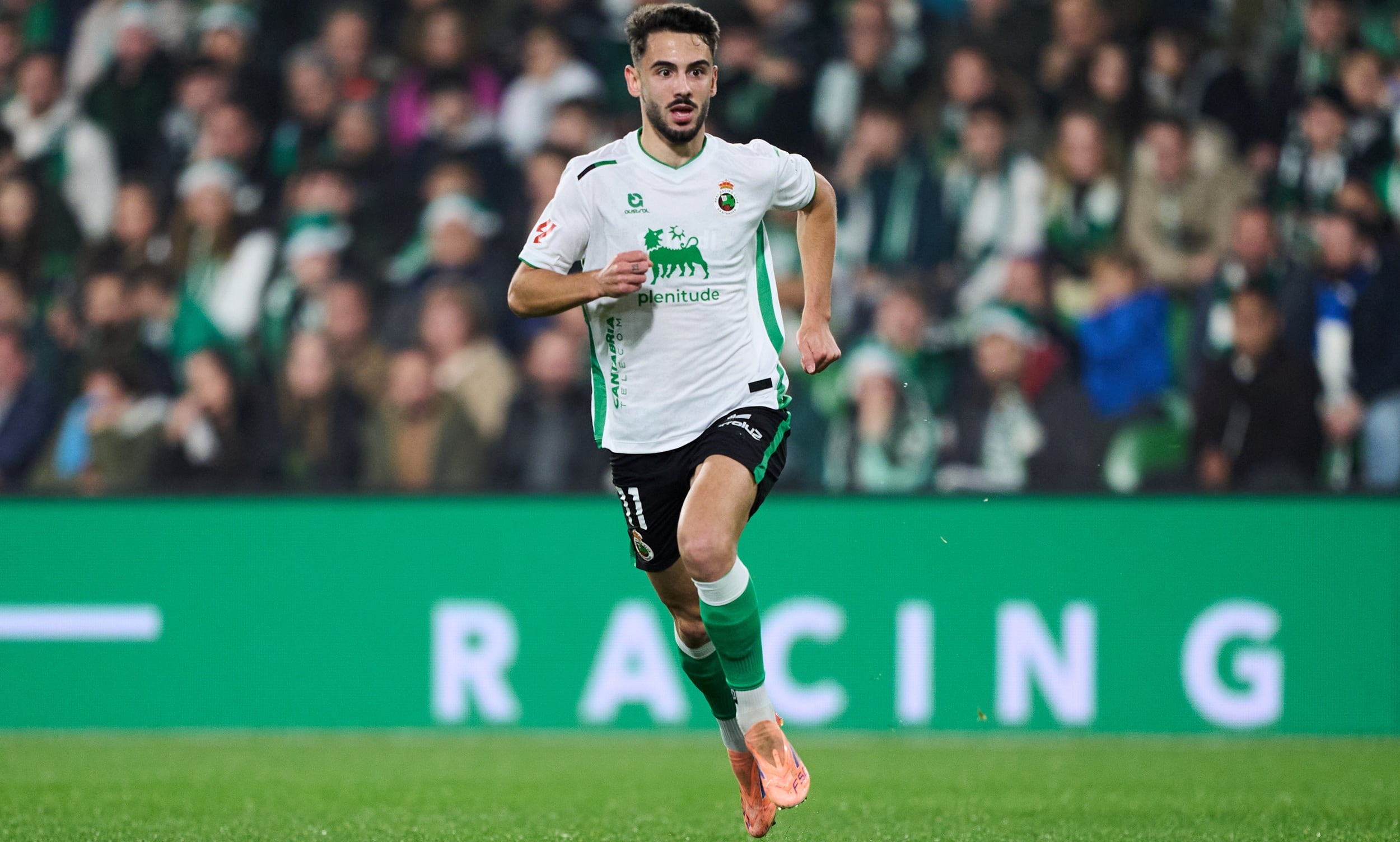 DONOSTIA, SPAIN - DECEMBER 13: Andres Martin of Real Racing Club in action during the LaLiga Hypermotion match between Real Racing Club de Santander and CD Leganes at Campos de Sport de El Sardinero on December 13, 2025 in Santander, Spain. (Photo by Juan Manuel Serrano Arce/Getty Images)