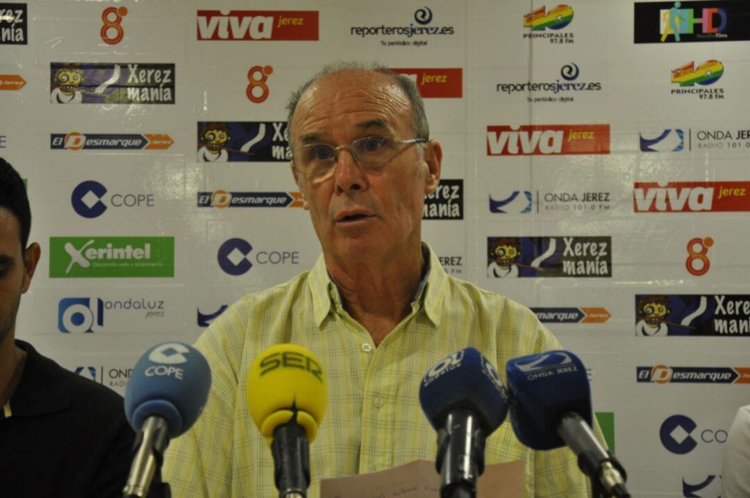Pepe Ravelo durante una rueda de prensa en Chapín